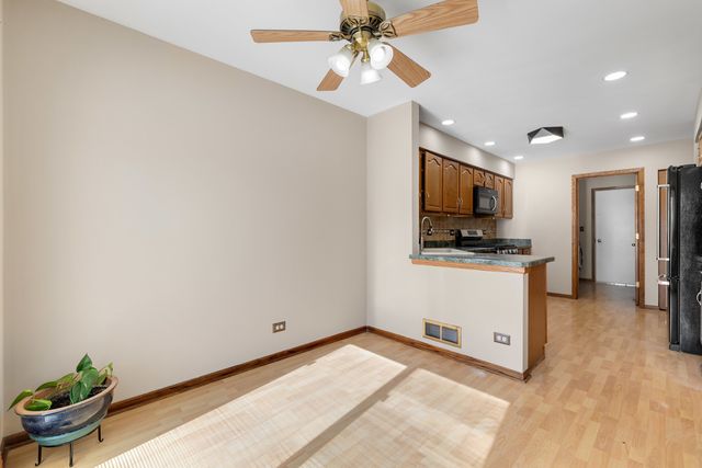 7811 Bristol Park Drive, Tinley Park, IL 60477