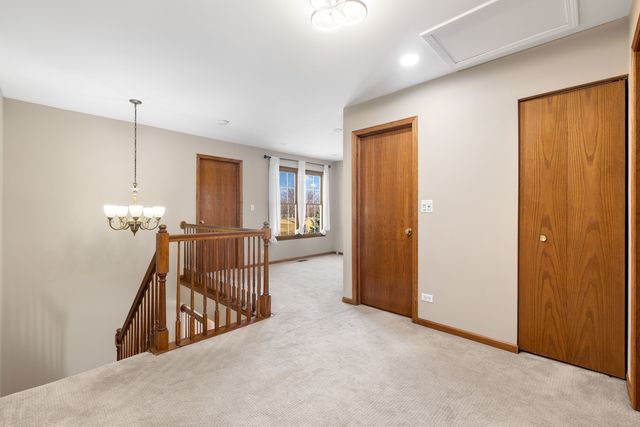 7811 Bristol Park Drive, Tinley Park, IL 60477