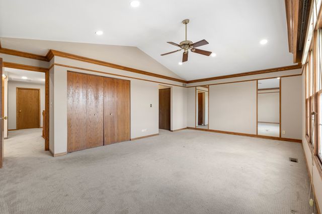 7811 Bristol Park Drive, Tinley Park, IL 60477
