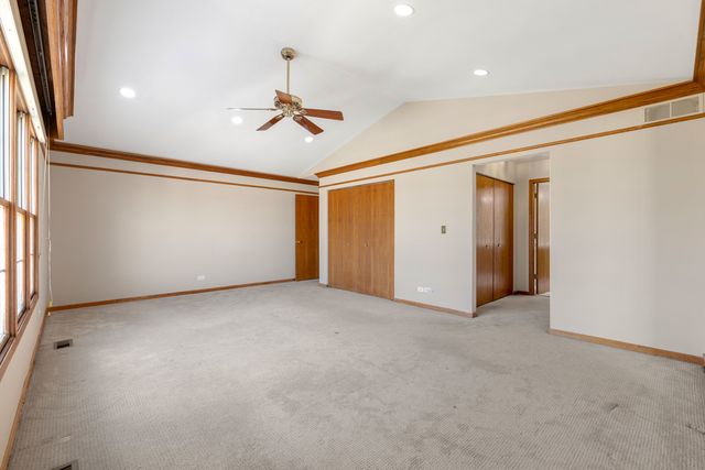 7811 Bristol Park Drive, Tinley Park, IL 60477