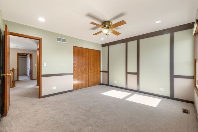 7811 Bristol Park Drive, Tinley Park, IL 60477