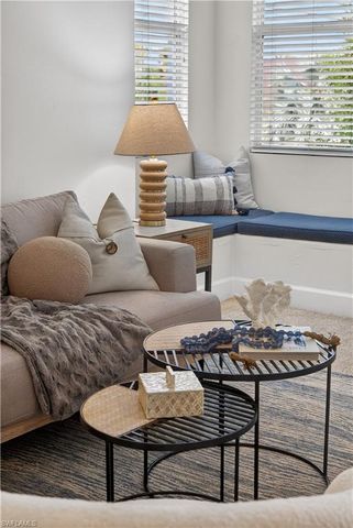 552 11th AVE S 4, Naples, FL 34102