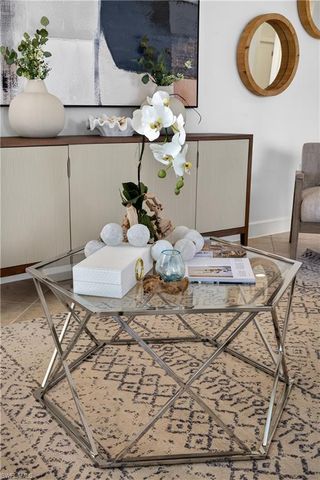 552 11th AVE S 4, Naples, FL 34102