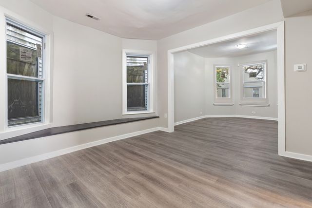 6731 S May Street, Chicago, IL 60621