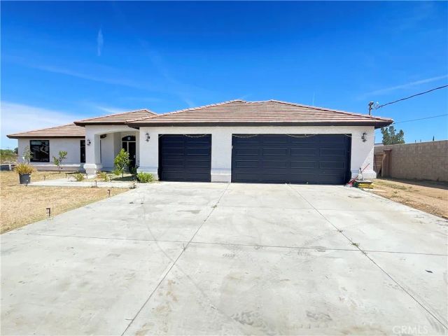 11375 4th, Hesperia, CA 92345