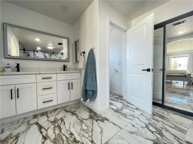 11375 4th, Hesperia, CA 92345