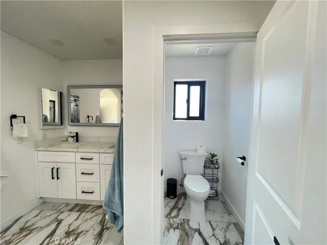 11375 4th, Hesperia, CA 92345