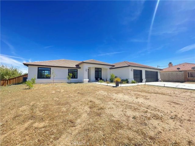 11375 4th, Hesperia, CA 92345