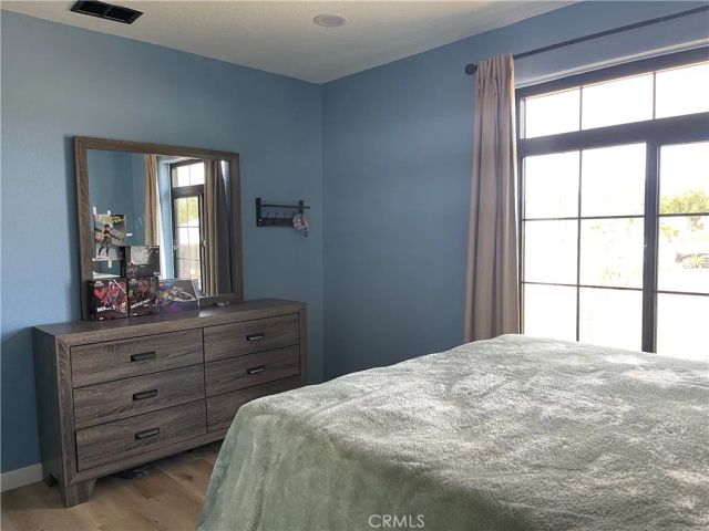 11375 4th, Hesperia, CA 92345