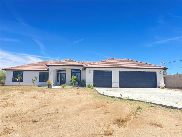 11375 4th, Hesperia, CA 92345