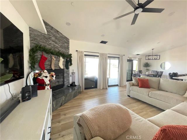 11375 4th, Hesperia, CA 92345