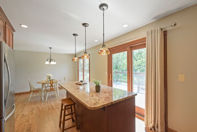 1120 Concord Lane, Hoffman Estates, IL 60192