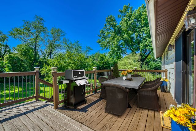1120 Concord Lane, Hoffman Estates, IL 60192