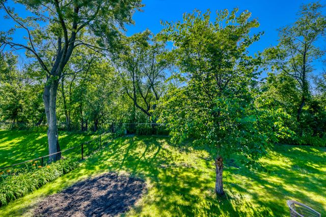 1120 Concord Lane, Hoffman Estates, IL 60192