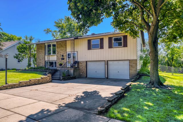 1120 Concord Lane, Hoffman Estates, IL 60192