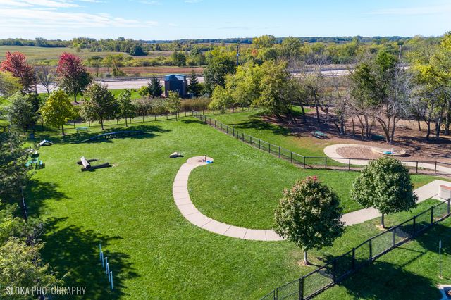 1120 Concord Lane, Hoffman Estates, IL 60192