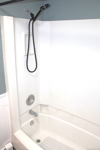 360 Fountain Street APT 5, New Haven, CT 06515