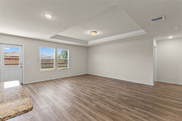 4652 Benham Drive, Fort Worth, TX 76036