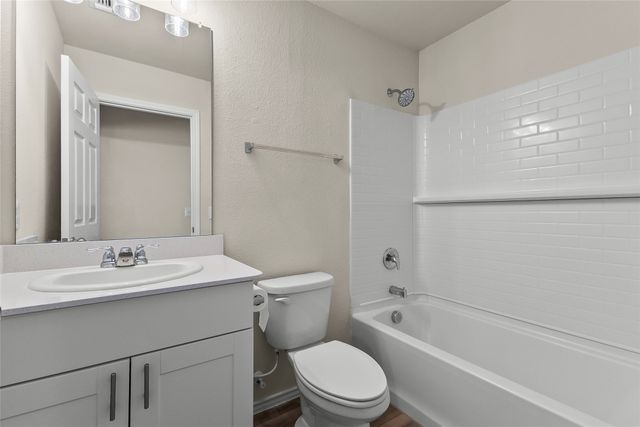 4652 Benham Drive, Fort Worth, TX 76036