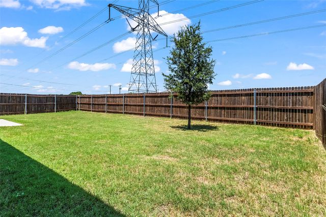 4652 Benham Drive, Fort Worth, TX 76036