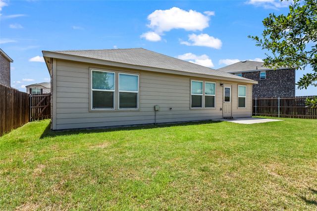 4652 Benham Drive, Fort Worth, TX 76036