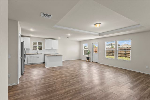 4652 Benham Drive, Fort Worth, TX 76036