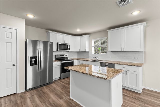 4652 Benham Drive, Fort Worth, TX 76036
