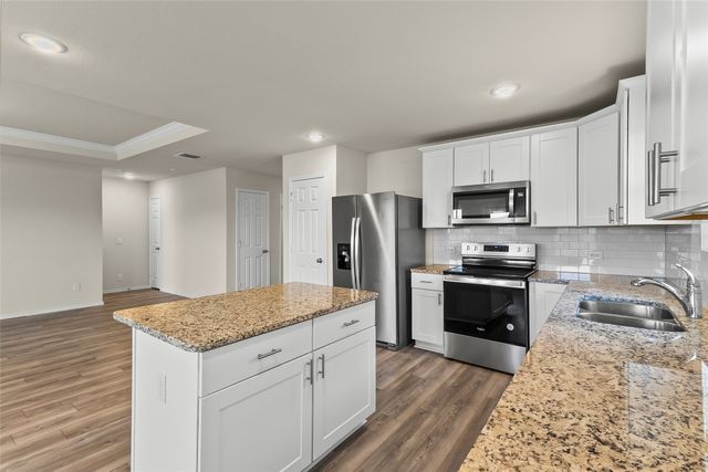 4652 Benham Drive, Fort Worth, TX 76036
