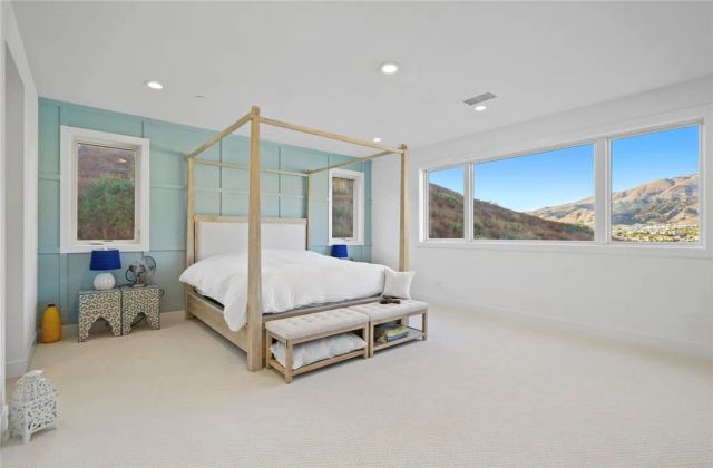 20133 Galway Ln, Porter Ranch, CA 91326