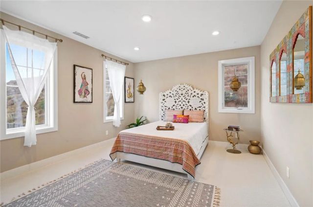 20133 Galway Ln, Porter Ranch, CA 91326