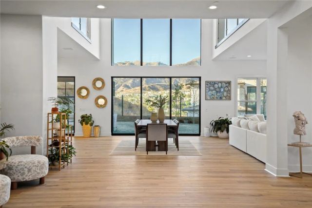 20133 Galway Ln, Porter Ranch, CA 91326