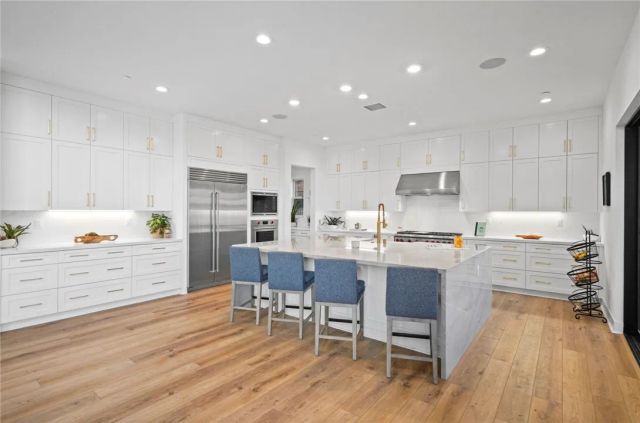 20133 Galway Ln, Porter Ranch, CA 91326