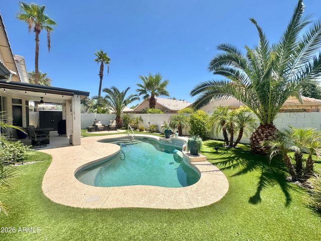 13829 W WINDSOR Avenue, Goodyear, AZ 85395