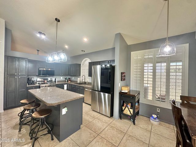 13829 W WINDSOR Avenue, Goodyear, AZ 85395