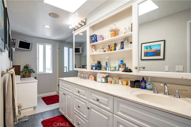 867 Aubrey Court 1, Hermosa Beach, CA 90254