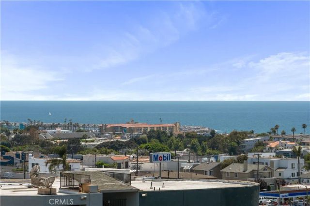 867 Aubrey Court 1, Hermosa Beach, CA 90254