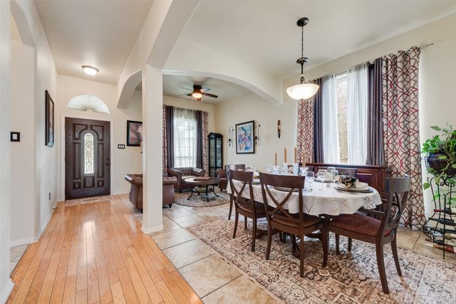 711 Fox Glen Road, Lancaster, TX 75146
