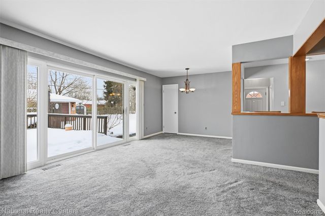 19978 Maplewood Street, Livonia, MI 48152