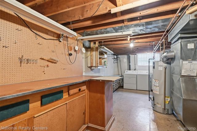 19978 Maplewood Street, Livonia, MI 48152