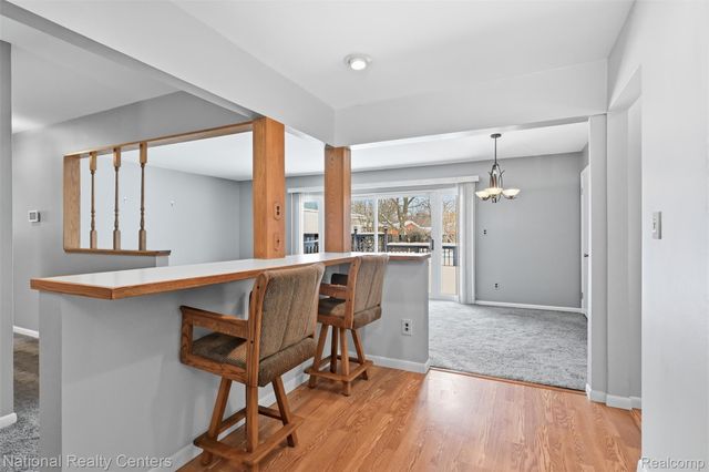 19978 Maplewood Street, Livonia, MI 48152