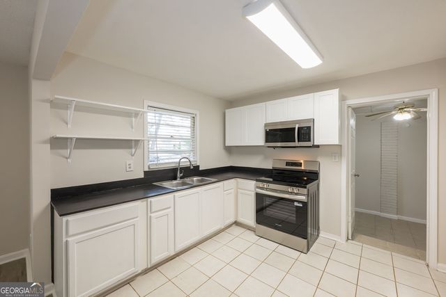 2058 River Road, Ellenwood, GA 30294