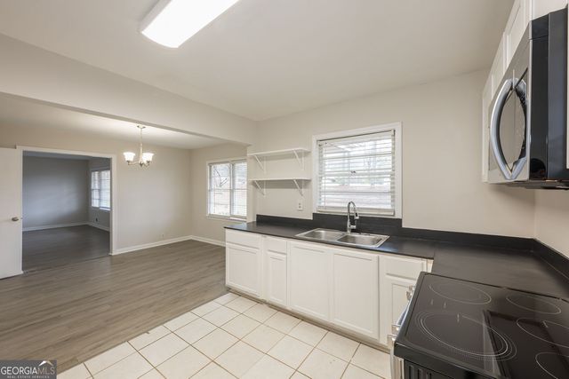 2058 River Road, Ellenwood, GA 30294