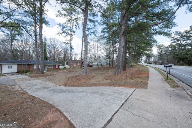 2058 River Road, Ellenwood, GA 30294