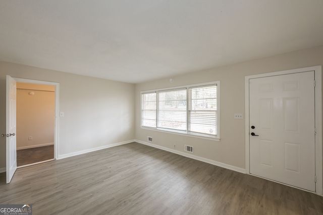 2058 River Road, Ellenwood, GA 30294