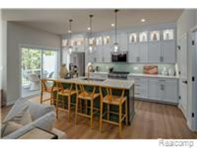 5386 Poppydrew Lane S 8, Pittsfield Charter Township, MI 48108