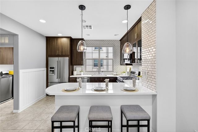 156 Capricorn, Irvine, CA 92618