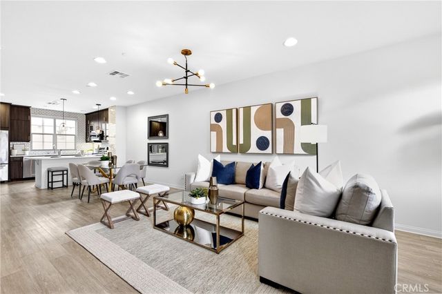 156 Capricorn, Irvine, CA 92618