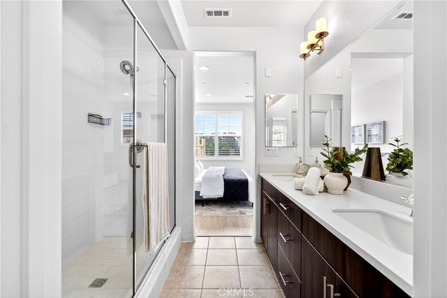 156 Capricorn, Irvine, CA 92618