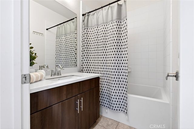 156 Capricorn, Irvine, CA 92618