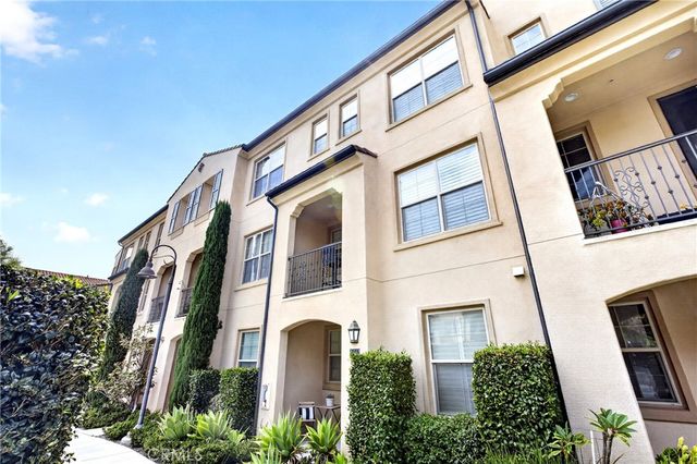 156 Capricorn, Irvine, CA 92618